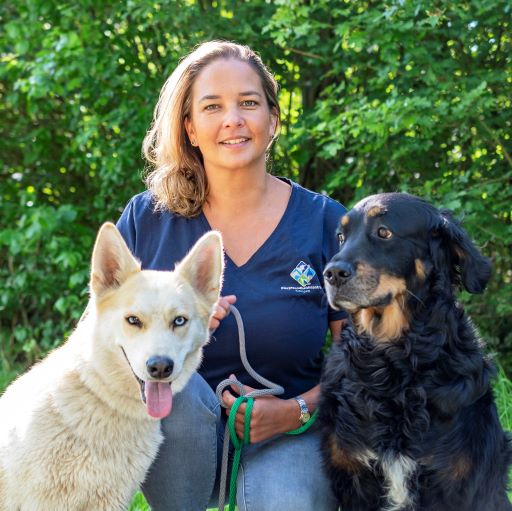 Marike Oosterhoff dierenarts en gedragstherapeut voor honden